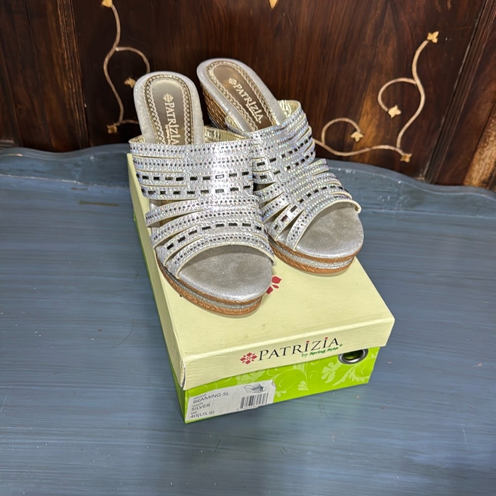 Patricia by Spring Step NIB Silver Women size 8